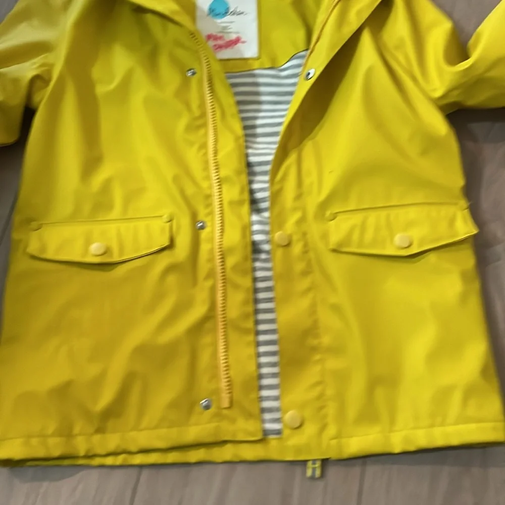 Mini Boden boys raincoat - Picture 4 of 5